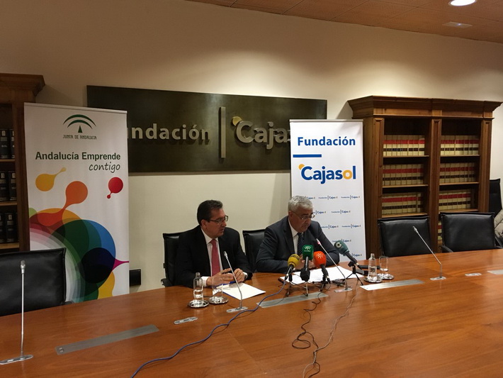 Economía y Fundación Cajasol convocan una nueva edición del programa ‘100 Caminos al Éxito’ para impulsar el emprendimiento 